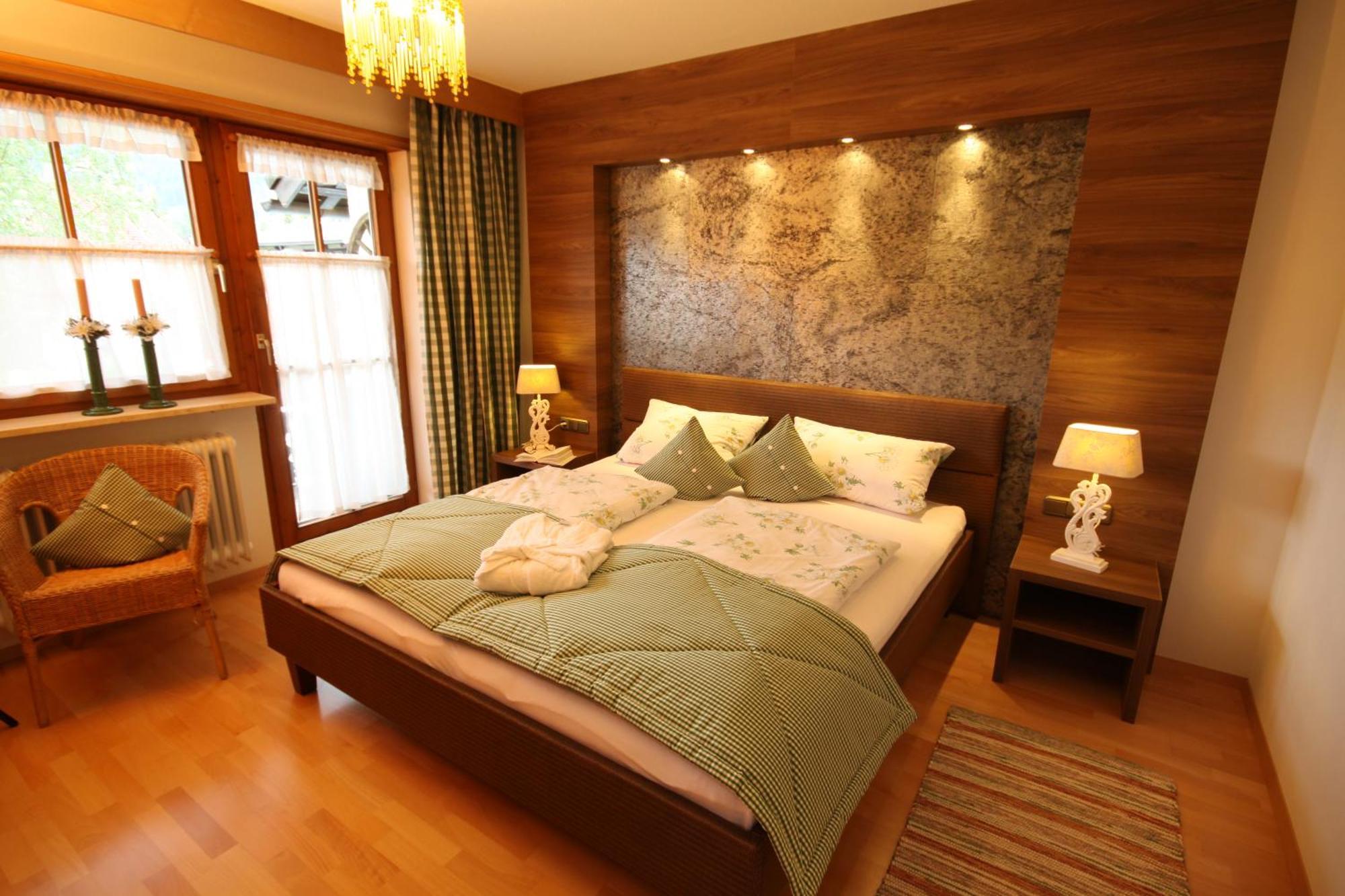 Haus Susanne - Top-Ferienwohnungen - Sommer-Bergbahn Inklusive Обермайзельштайн Экстерьер фото